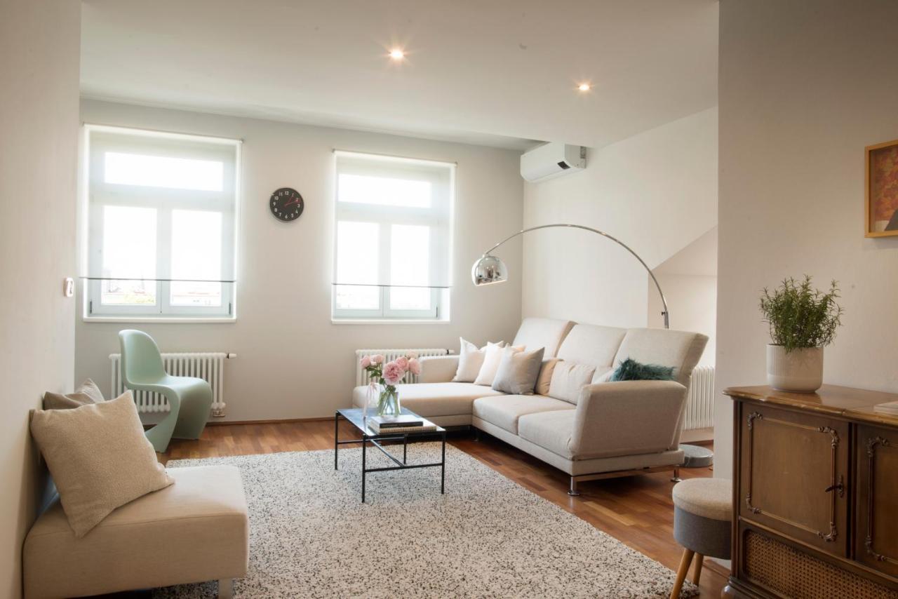 Luxury Penthouse Apartment Prague Exterior photo