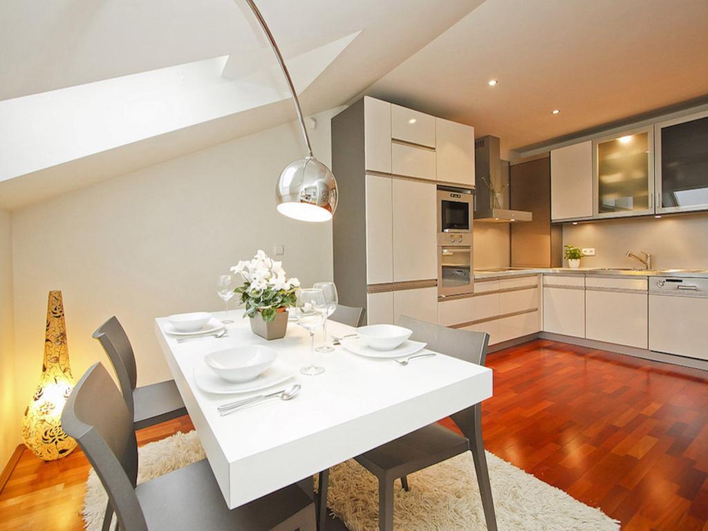 Luxury Penthouse Apartment Prague Room photo